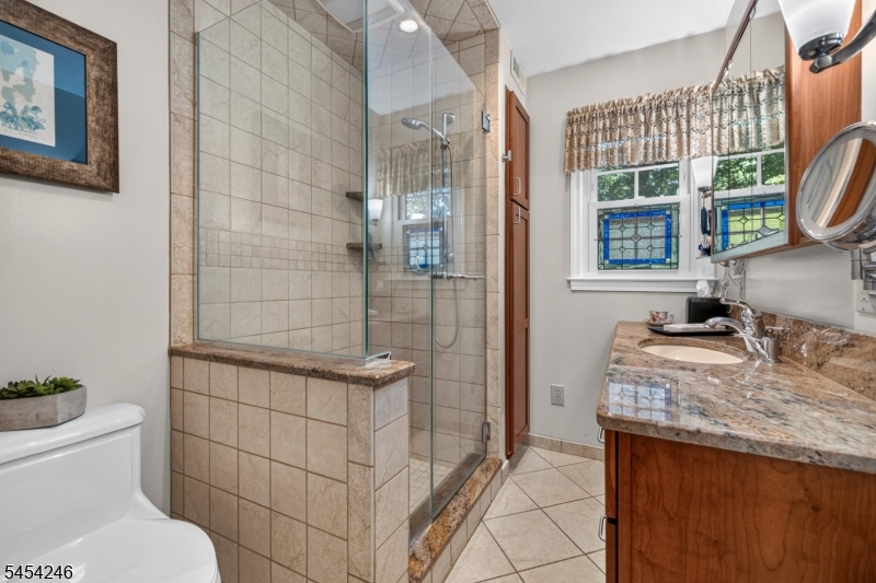 108 Chestnut Ter Property Photo 13