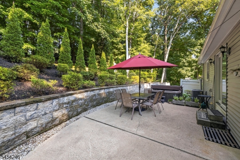 108 Chestnut Ter Property Photo 19
