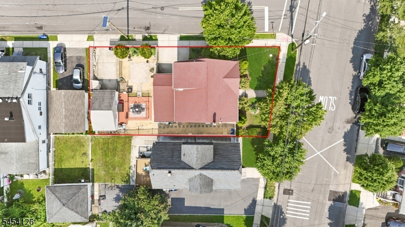 640 New York Ave Property Photo 36