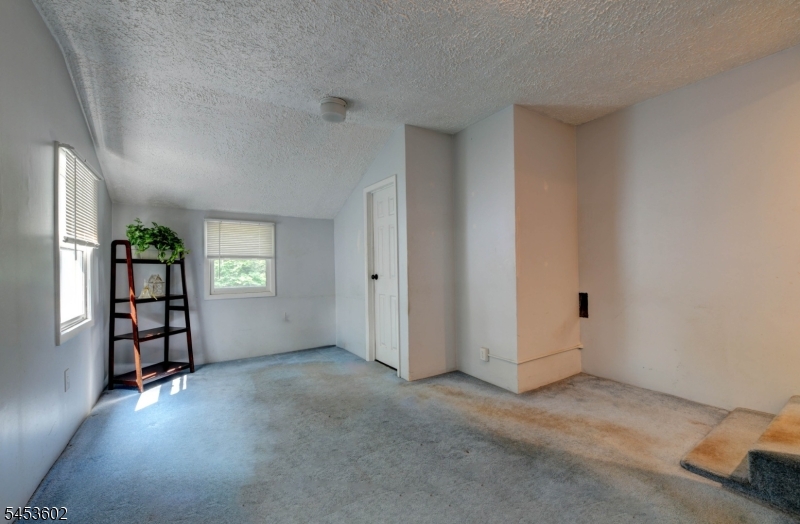 18 Arthur Rd Property Photo 12