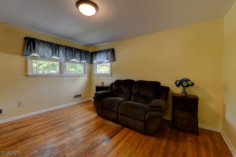 18 Arthur Rd Property Photo 16