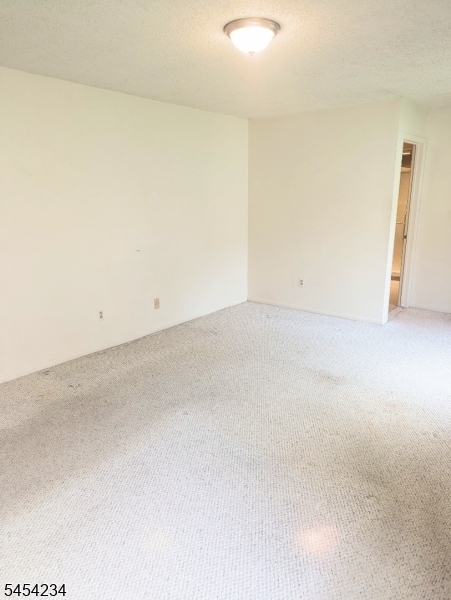 120 Park Gate Dr Property Photo 16