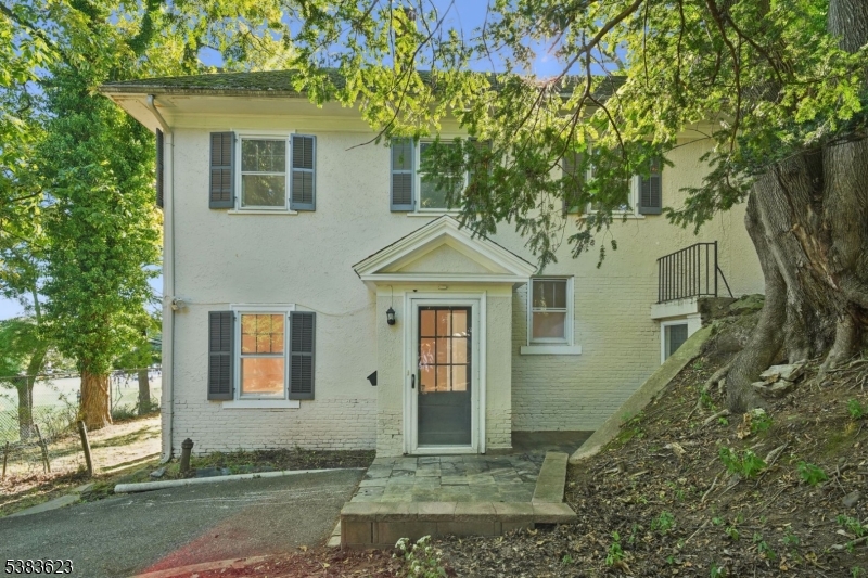 25 Prospect Ave Property Photo 1