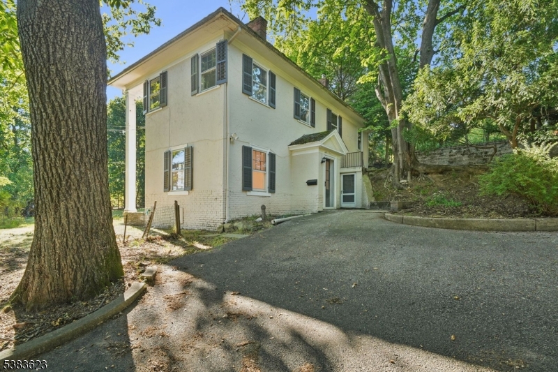 25 Prospect Ave Property Photo 2
