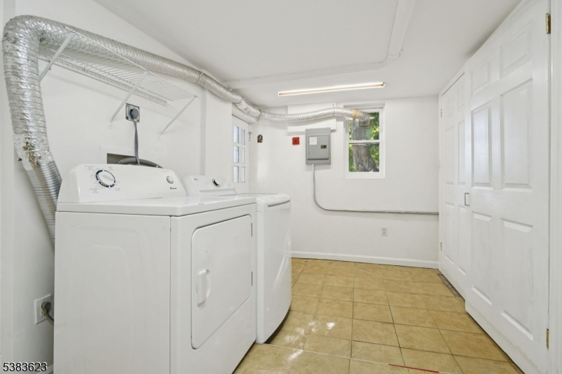25 Prospect Ave Property Photo 17