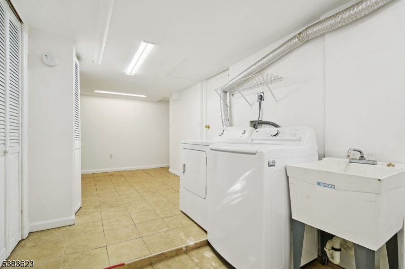 25 Prospect Ave Property Photo 18