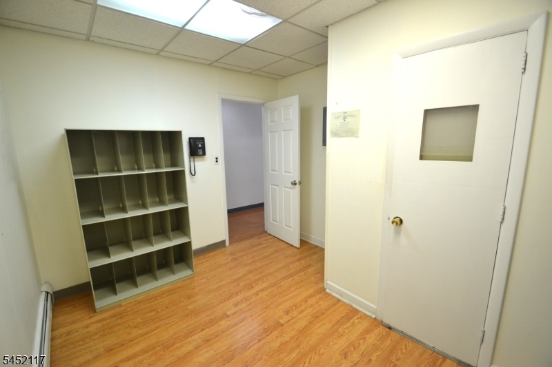 59 14th St Property Photo 7
