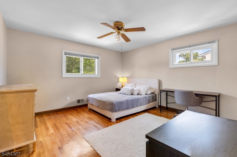 34 Roosevelt Ave Property Photo 16