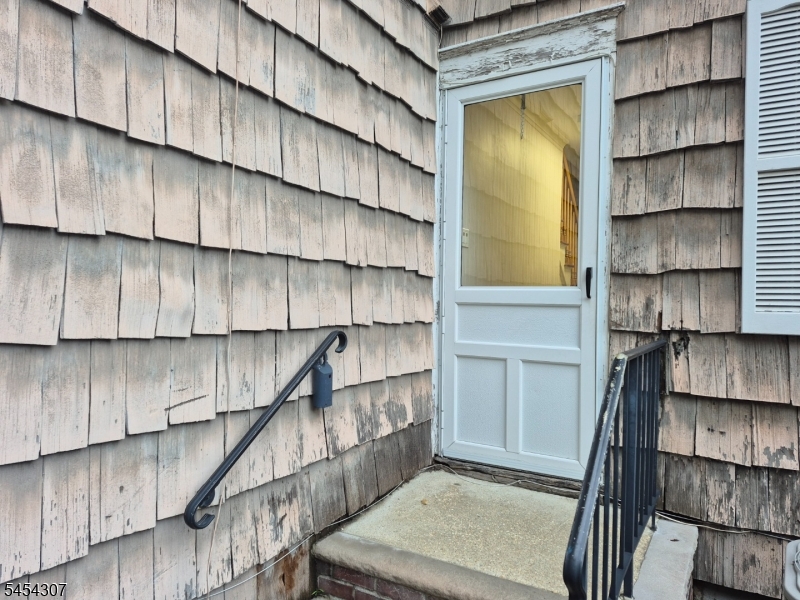 19 Holly St Property Photo 2