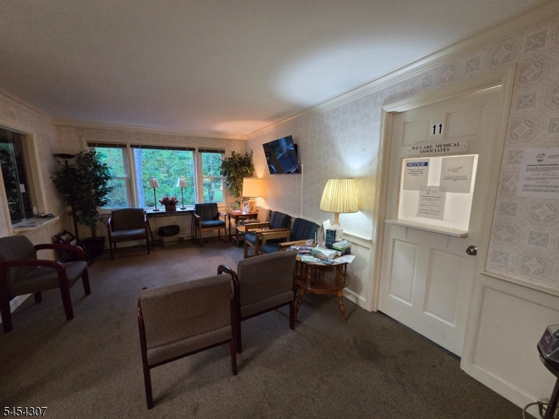 19 Holly St Property Photo 3