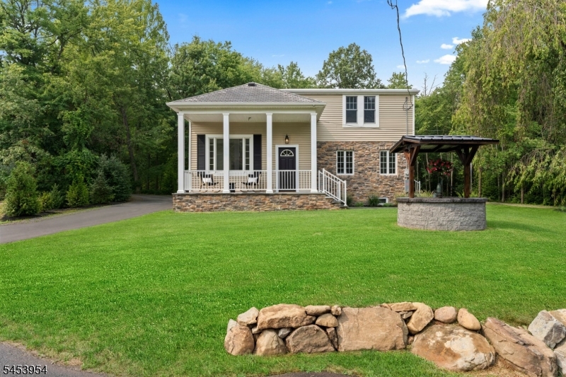 300 Rock Rd Property Photo 1