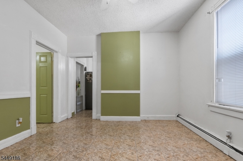 33 Vreeland Ave Property Photo 12