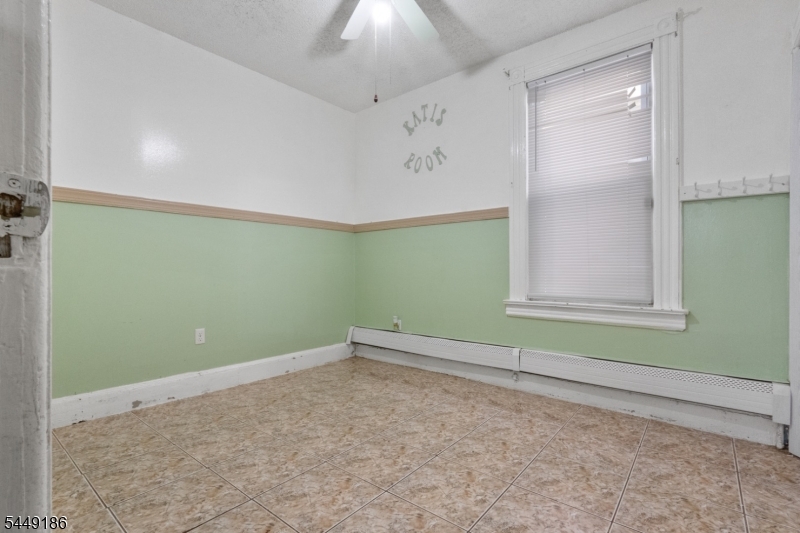 33 Vreeland Ave Property Photo 13