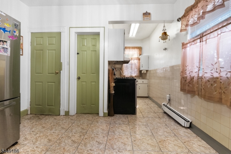 33 Vreeland Ave Property Photo 20