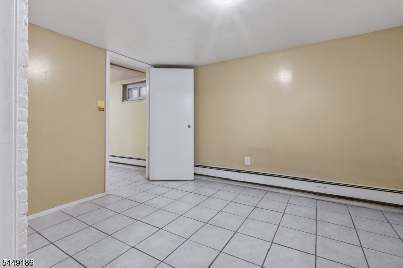 33 Vreeland Ave Property Photo 27
