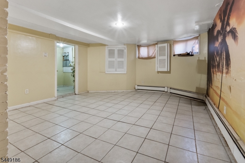 33 Vreeland Ave Property Photo 30