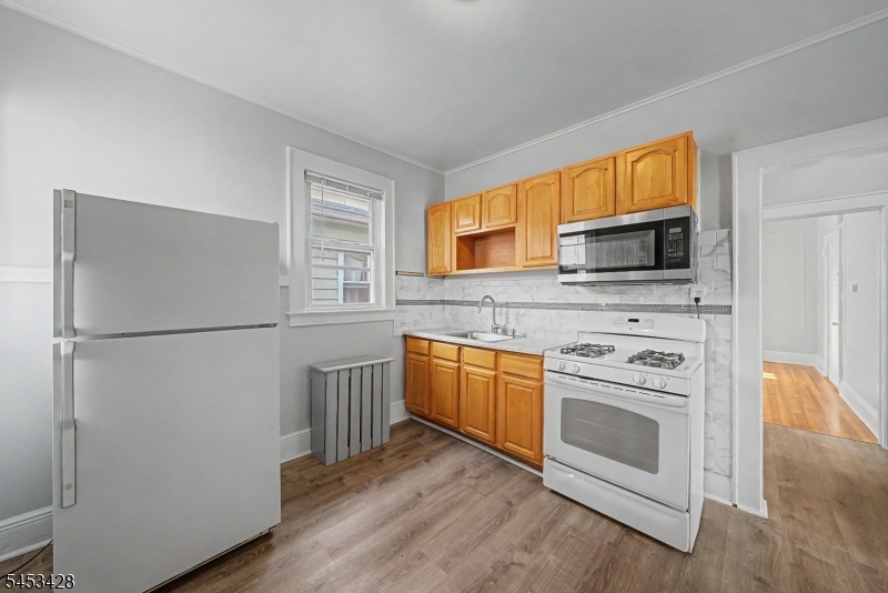 1329 Alina St 2r Property Photo 10