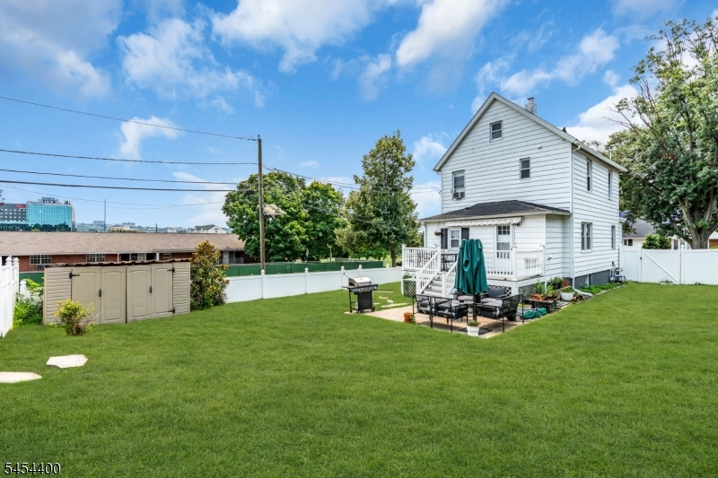 200 Cedar St Property Photo 42