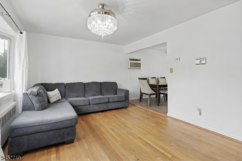 378 Riverside Ave Property Photo 6