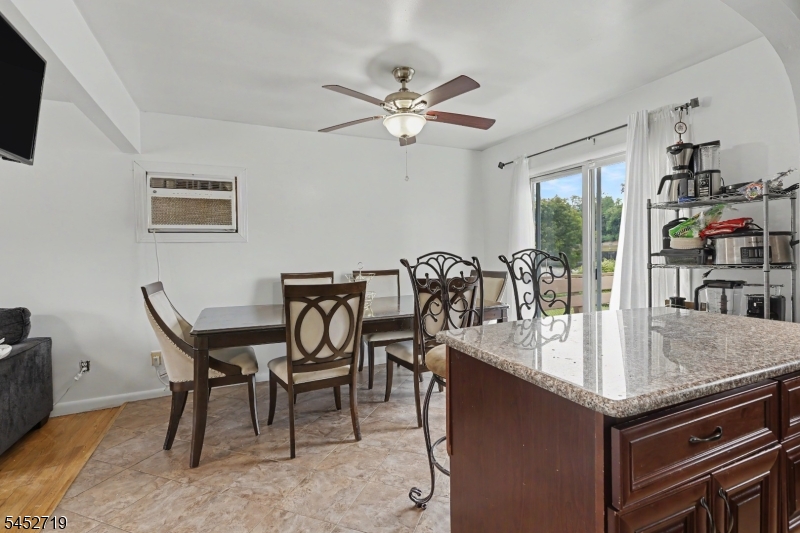 378 Riverside Ave Property Photo 12