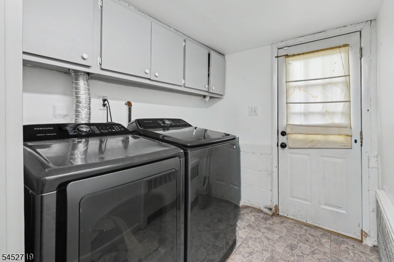378 Riverside Ave Property Photo 28