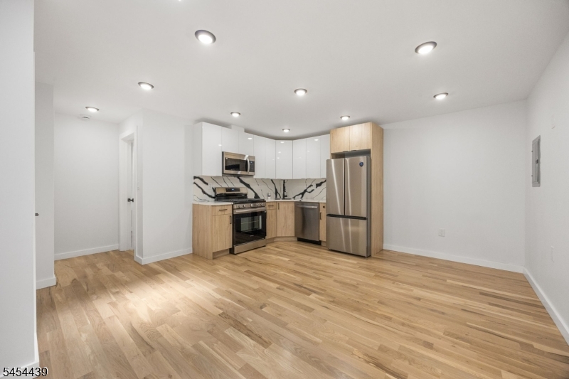 294 Hoboken Ave 3 Property Photo 2