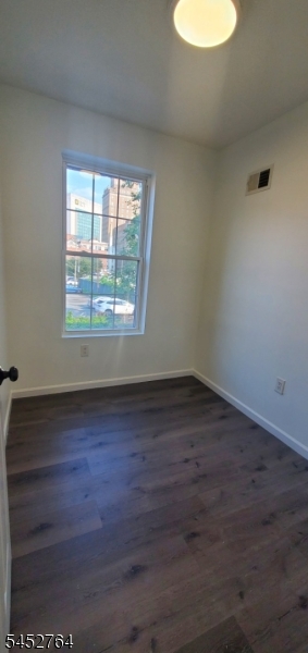 22 Eagle St Property Photo 8