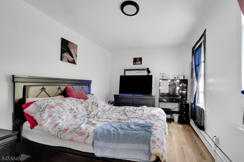 25 Belmont Ave Property Photo 16