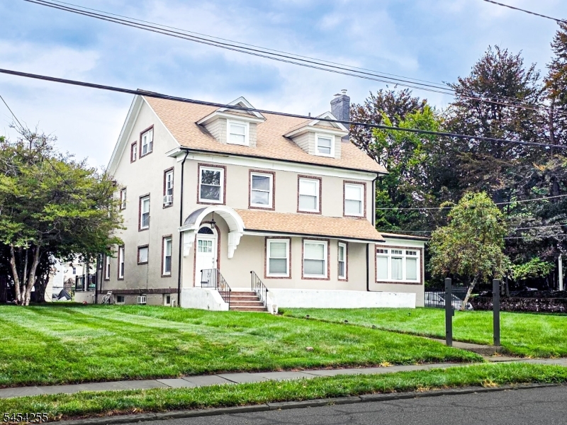 925 Hillside Ave Property Photo 1