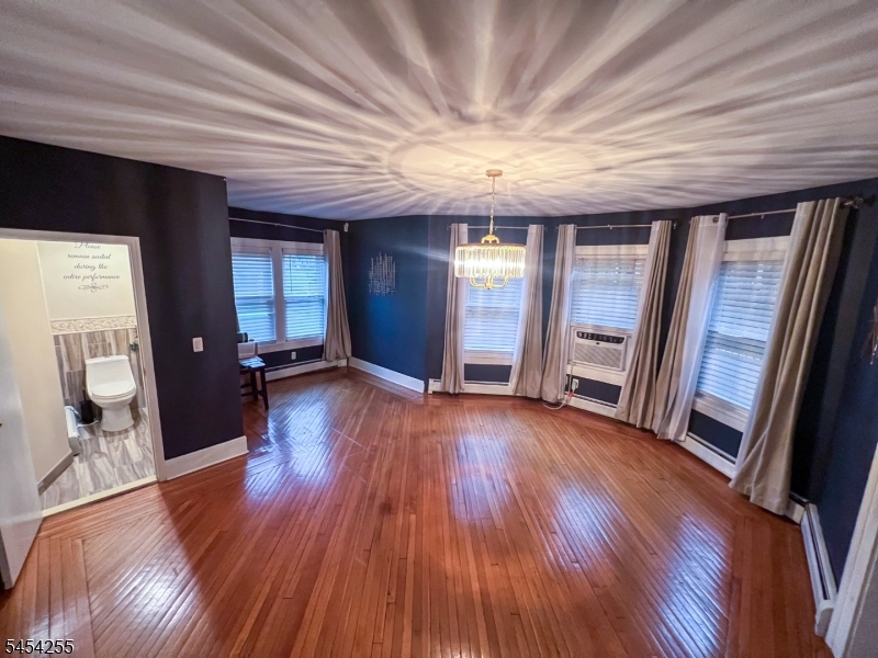 925 Hillside Ave Property Photo 7