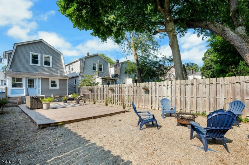 30 Tichenor Pl Property Photo 28