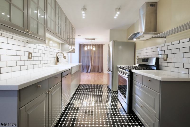12 Andover Cir Property Photo 4