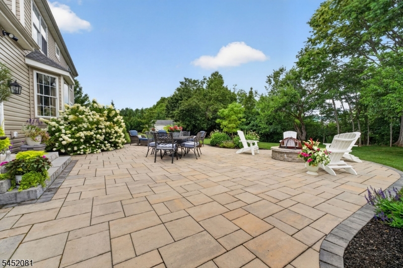 16 Meadowview Dr Property Photo 40