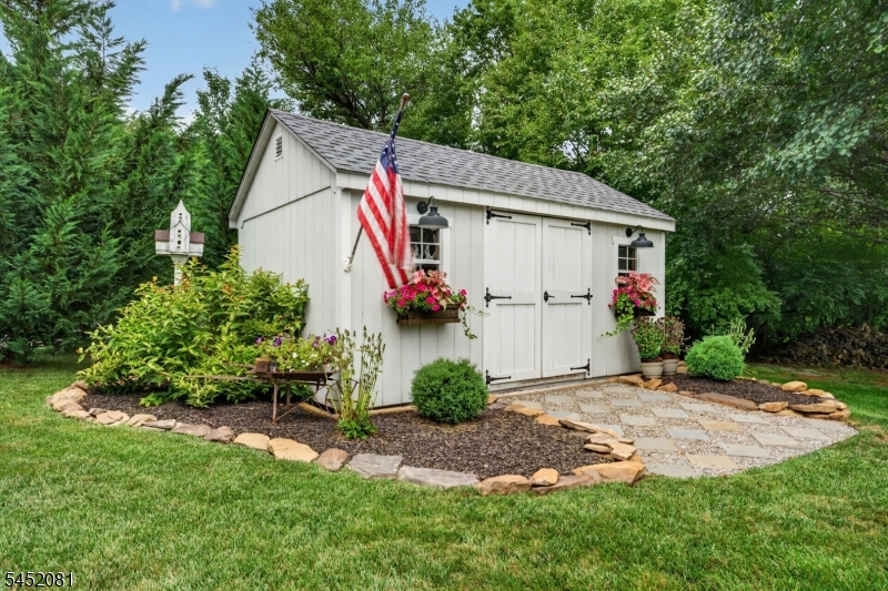 16 Meadowview Dr Property Photo 47