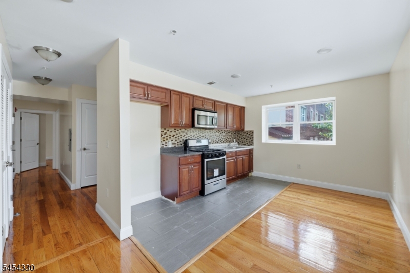 232 Shephard Ave A4 Property Photo 1