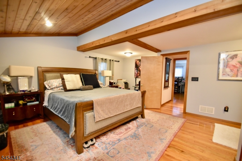 47 Pequot Trl Property Photo 9
