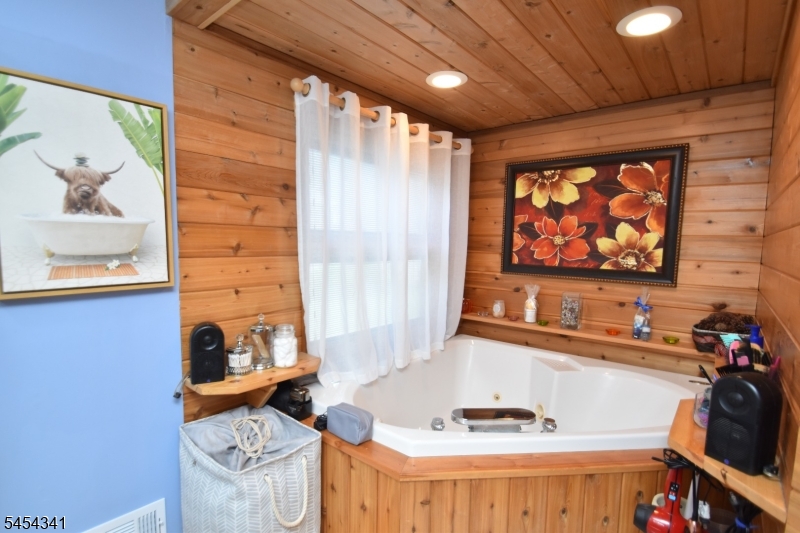 47 Pequot Trl Property Photo 12