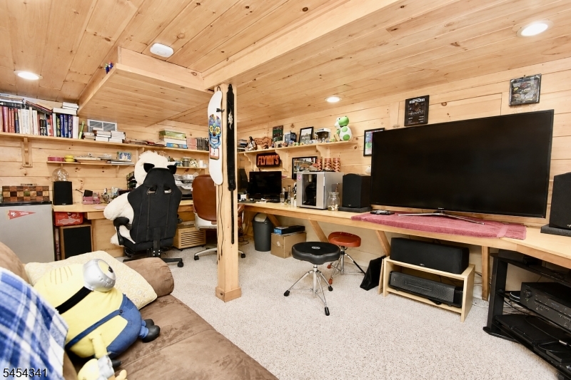 47 Pequot Trl Property Photo 13