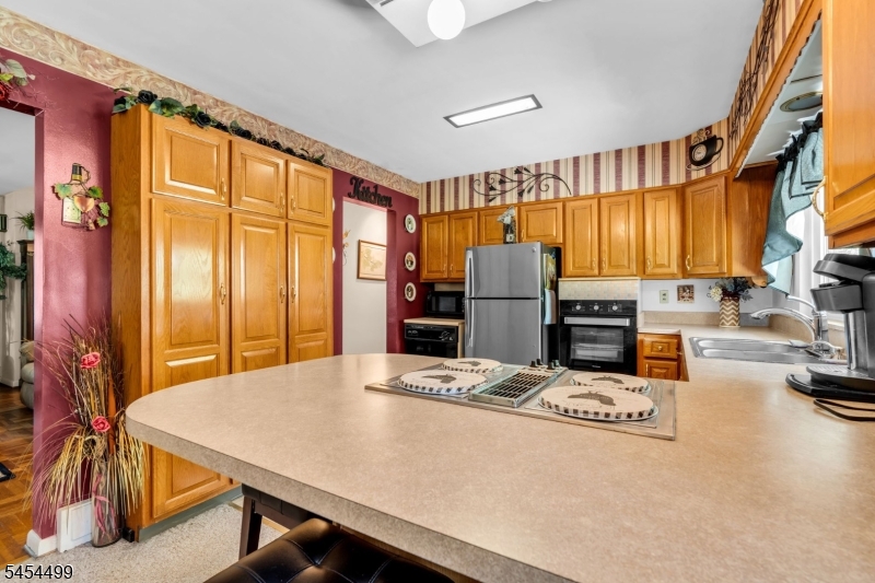 221 Ohio Ave Property Photo 14