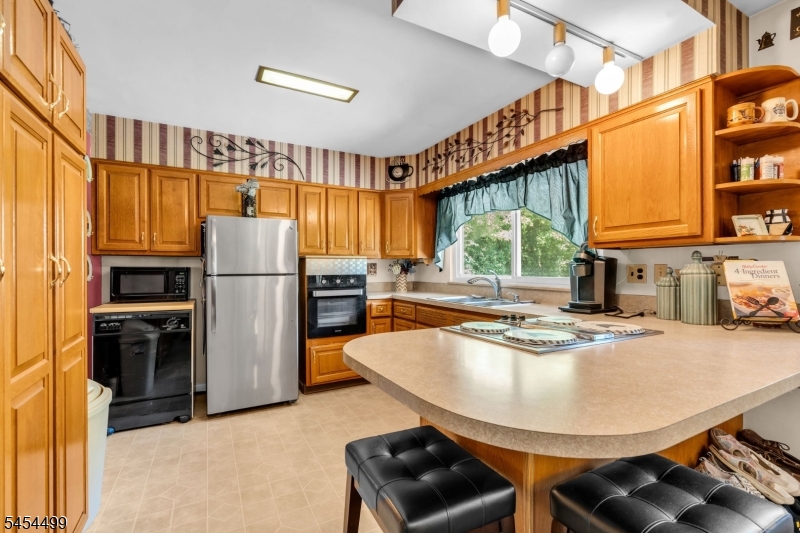 221 Ohio Ave Property Photo 15