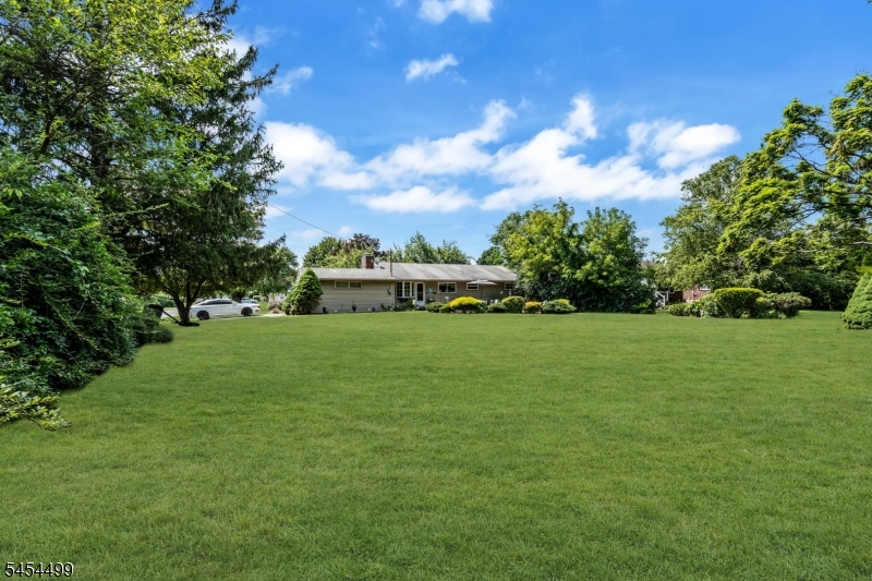 221 Ohio Ave Property Photo 35