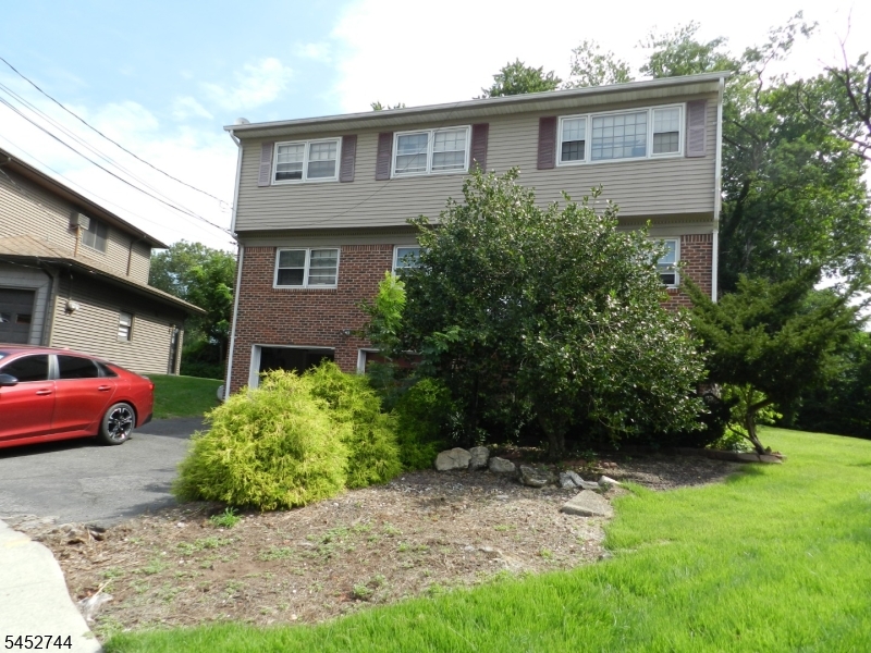 215 Buchanan Dr Property Photo 2