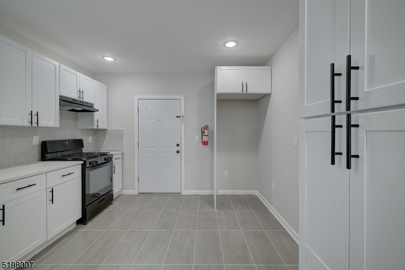 259 N Center St 2 Property Photo 15