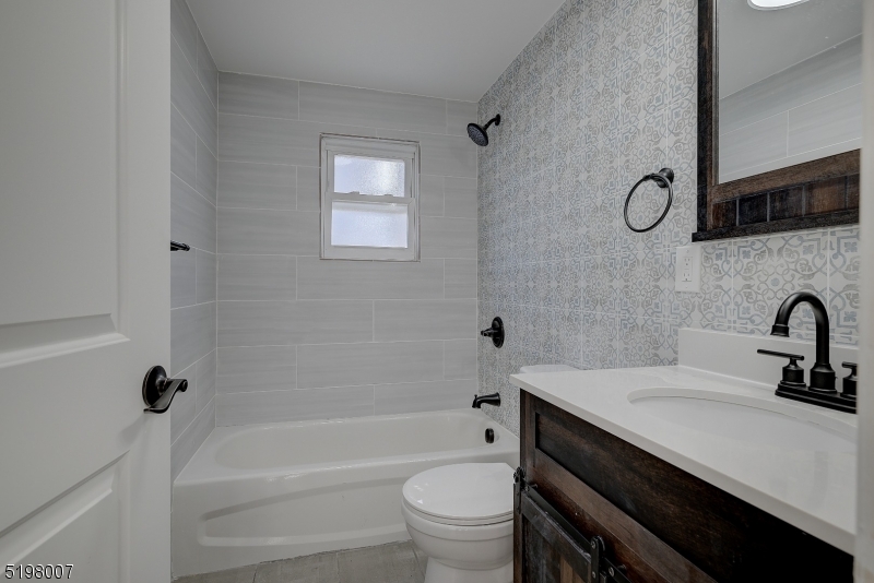 259 N Center St 2 Property Photo 26