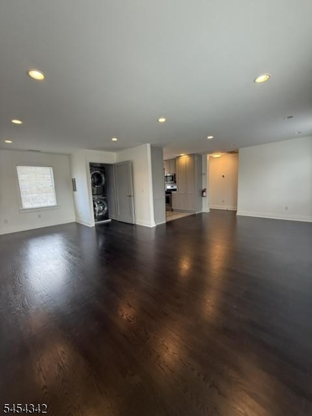 77 Jefferson Pl Property Photo 2