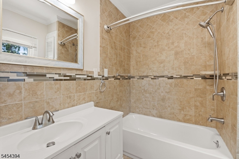 56 High St Property Photo 21