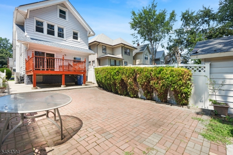 56 High St Property Photo 38