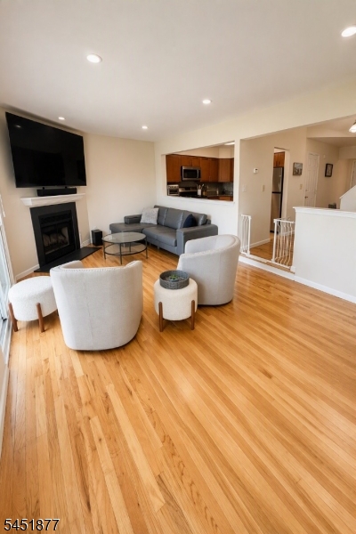 6 Mount Vernon Sq Property Photo 3