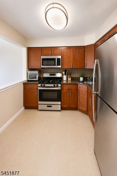 6 Mount Vernon Sq Property Photo 6