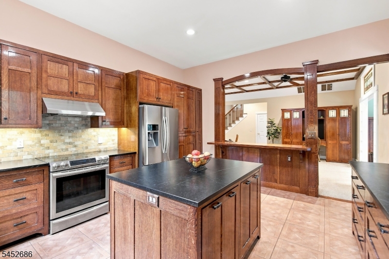 300 Emerson Ln Property Photo 11